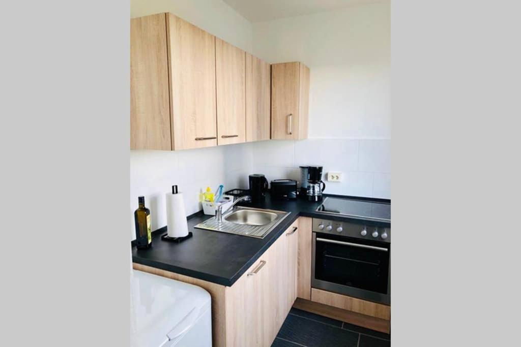 Apartament Sauber Und Modern, Netflix, Wifi, Leipzig Flair, Kueche Zewnętrze zdjęcie